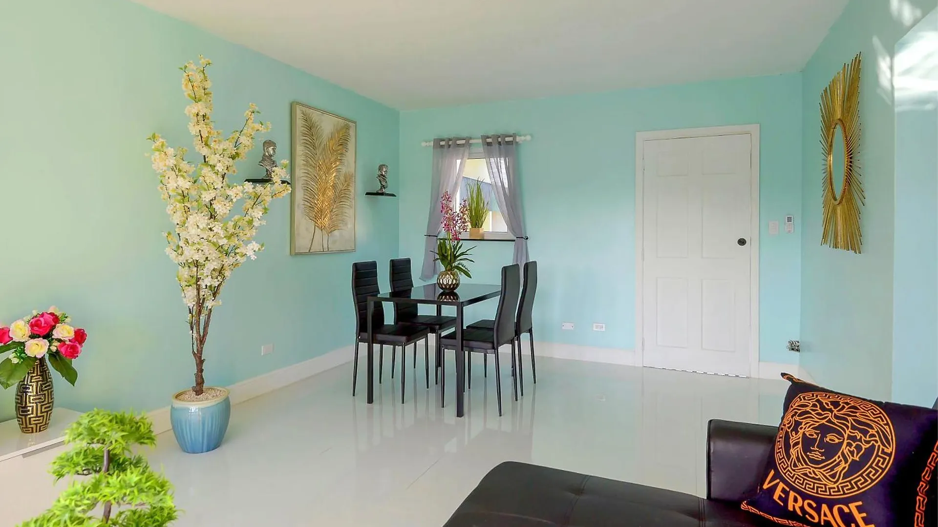 Lovely Apartment Near Beach, Downtown, 24H Security, Pool Nassau Bahamas