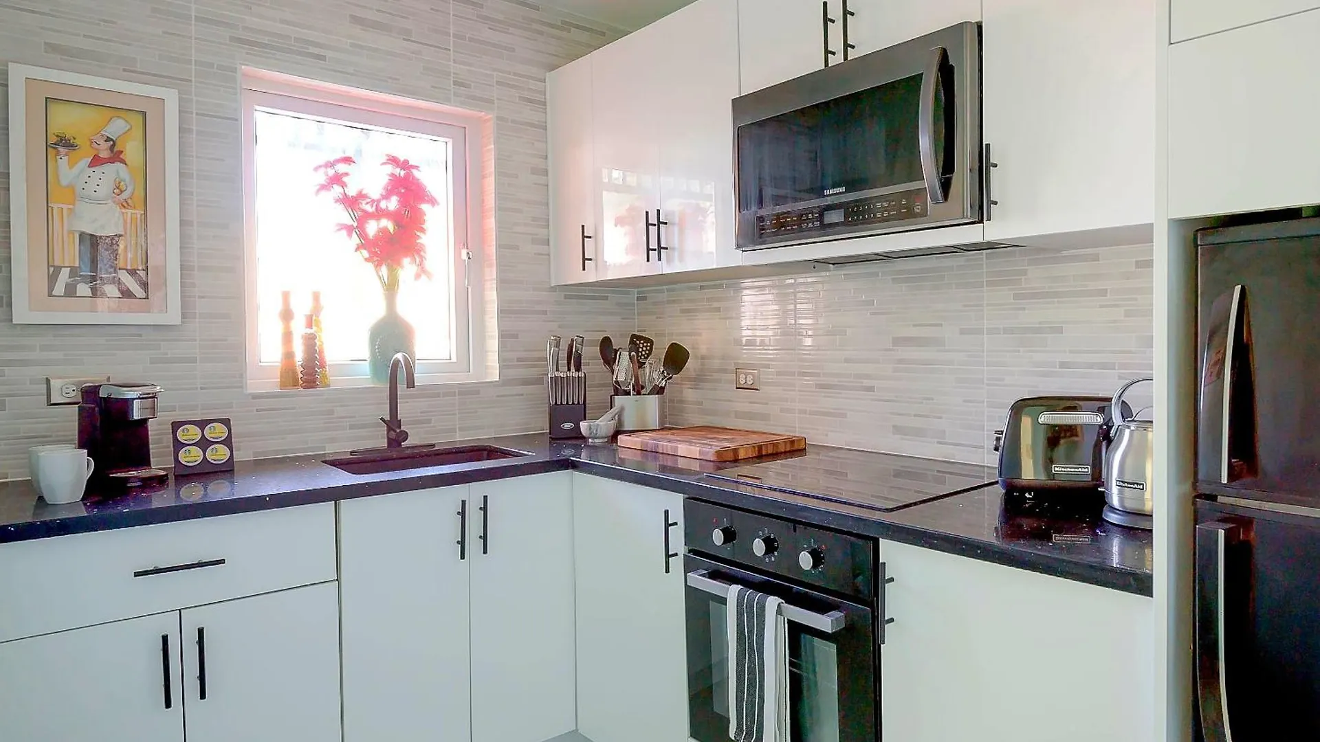 Lovely Apartment Near Beach, Downtown, 24H Security, Pool Nassau 0*,  Bahamas
