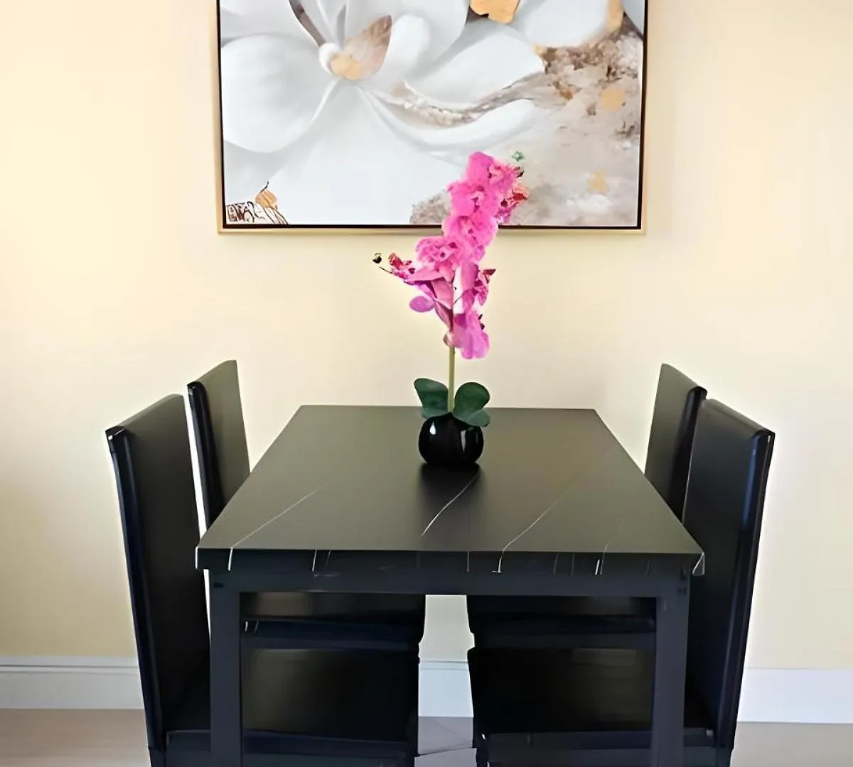 Lovely Apartment Near Beach, Downtown, 24H Security, Pool Nassau Bahamas